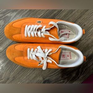 Man’s sneakers 10.5